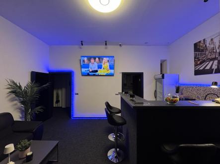 IMG_7332.jpeg | Pronájem - obchodní prostor, 98 m²