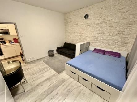 Pronájem bytu, 1+kk, 36 m² obrázek
