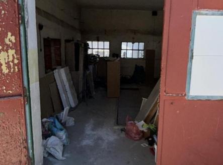 fe18cf6b-e21f-4890-918d-9a53318304ab.jpeg | Pronájem - malý objekt/garáž