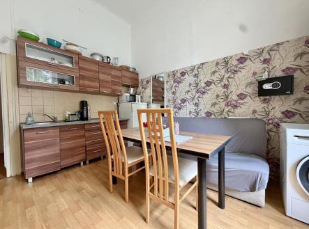 IMG_4862.jpeg | Pronájem - obchodní prostor, 98 m²