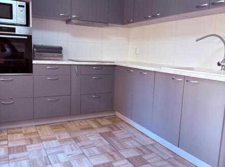 a106da41-4a2b-4514-b1c5-8811e7167693.jpeg | Pronájem bytu, 3+1, 120 m²