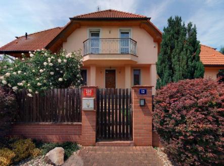 49196c9e-22e4-49b6-be59-4397e3d36a8d.jpeg | Prodej - dům/vila, 300 m²