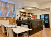 Pronájem - restaurace, 100 m²