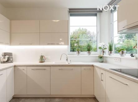 Prodej - dům/vila, 270 m²