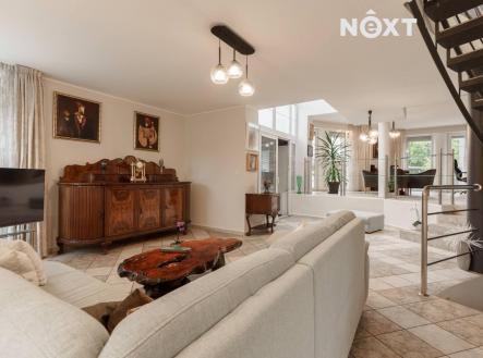 Prodej - dům/vila, 270 m²