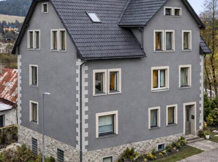 Prodej - dům/vila, 270 m²