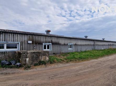 Pronájem - komerční objekt, sklad, 942 m²