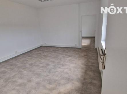 Pronájem - komerční objekt, sklad, 942 m²