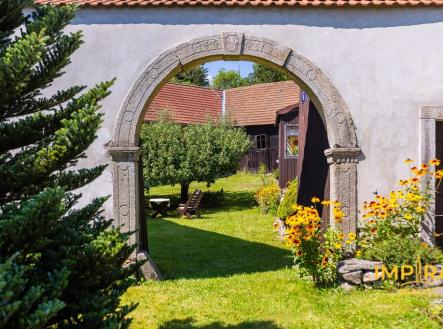 Exteriéry | Prodej - dům/vila, 300 m²