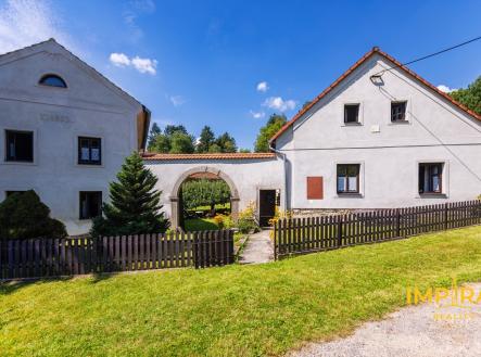 Exteriéry | Prodej - dům/vila, 300 m²