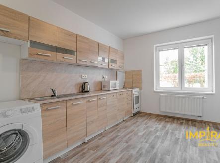 p1393268.jpg | Prodej - nájemní dům, 233 m²