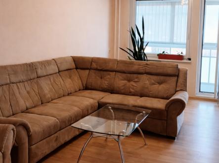 chatgpt-image-31-mar.2026-g.13-02-18.png | Pronájem bytu, 3+1, 90 m²