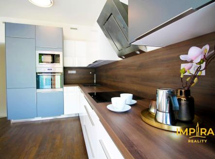 kuchynska-linka.jpg | Pronájem bytu, 3+kk, 79 m²