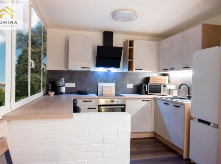 . | Pronájem bytu, 3+kk, 75 m²