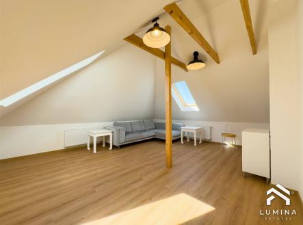 . | Prodej bytu, 2+kk, 81 m²
