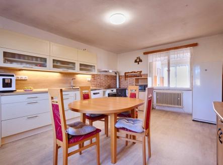 foto: 3 | Prodej - zemědělský objekt, 33 220 m²