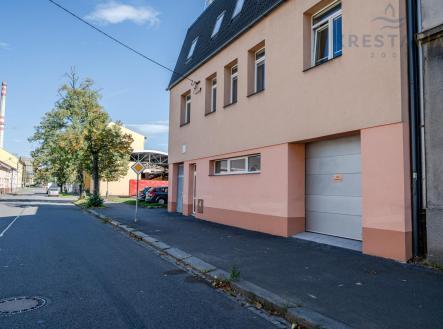 DSC09501.jpg | Prodej - nájemní dům, 288 m²