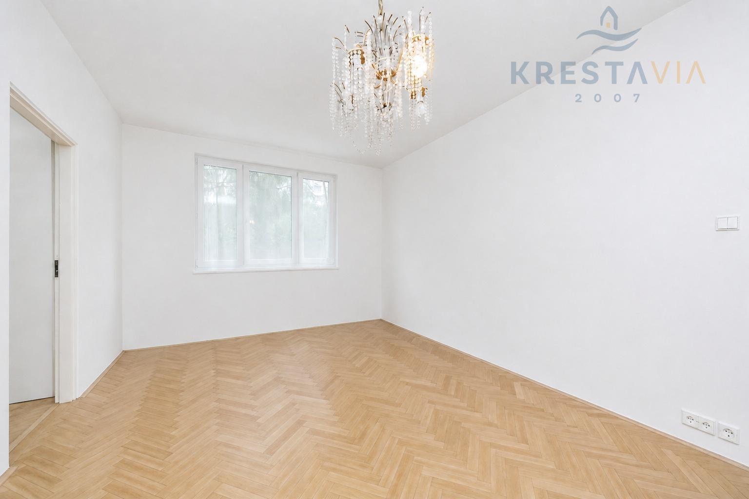 nezařízený pokoj.jpg