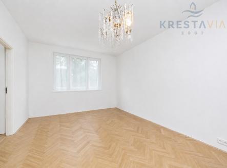 nezařízený pokoj.jpg | Prodej bytu, 4+1, 70 m²