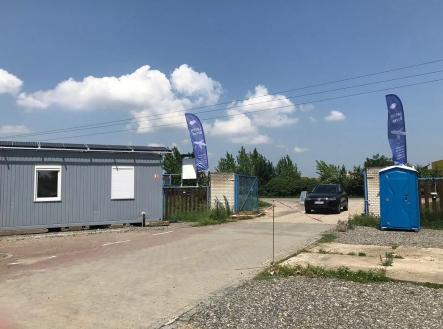 areál Slatina vjezd.jpg | Pronájem - komerční objekt, průmyslový areál, 6 480 m²