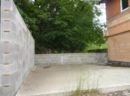 parkovit 1 pro dva vozy.jpg | Prodej - dům/vila, 267 m²