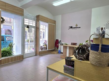 Pronájem - obchodní prostor, 56 m² obrázek