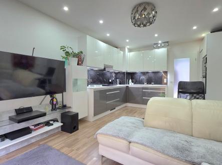 20250606_091042 | Pronájem bytu, 3+kk, 66 m²