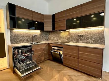 2 | Pronájem bytu, 4+kk, 116 m²