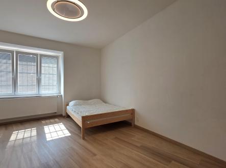 20260416_150653 | Pronájem bytu, 1+kk, 27 m²