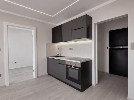 4 | Pronájem bytu, 2+kk, 40 m²