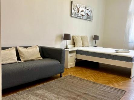 a7d9f62f-296a-4820-898e-19826fefced9.JPG | Pronájem bytu, 2+kk, 75 m²