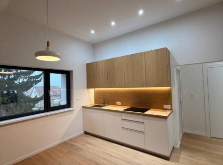 5938443438581813027_121 | Pronájem bytu, 3+kk, 80 m²