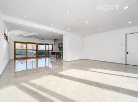 Prodej - dům/vila, 320 m²