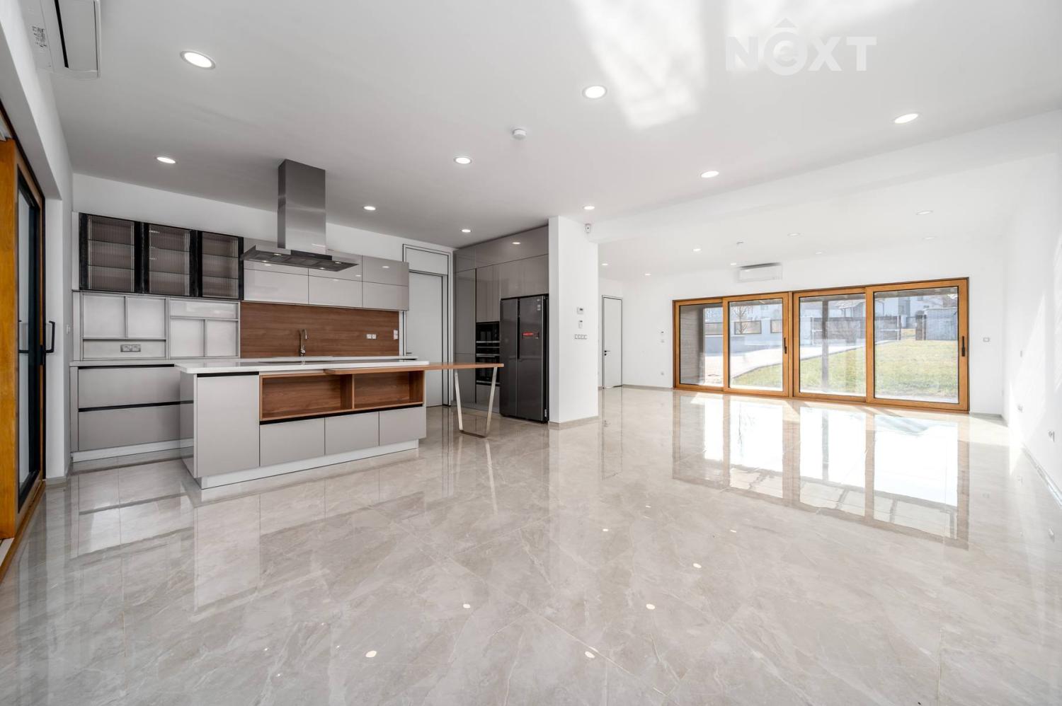 Prodej Rodinný dům, 320㎡