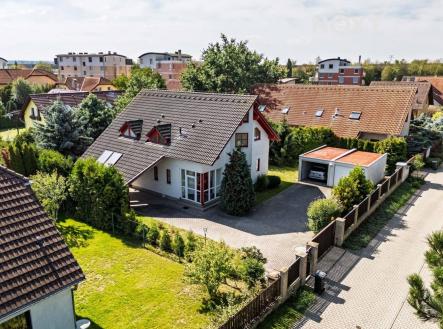 Prodej - dům/vila, 250 m²