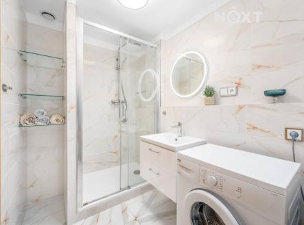 Pronájem bytu, 2+kk, 82 m²