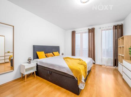 Pronájem bytu, 2+kk, 82 m²