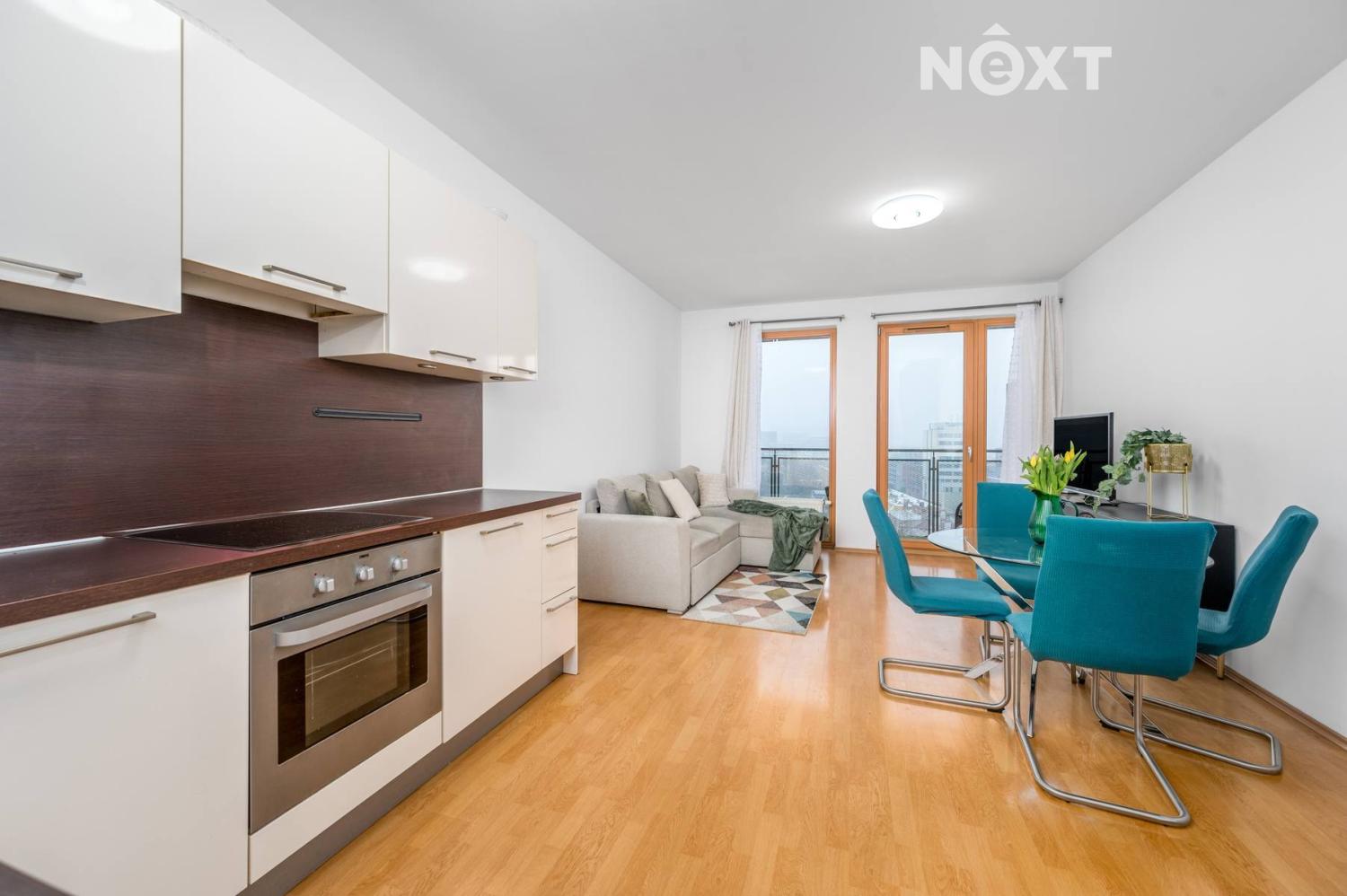 Pronájem byt 2+kk, 82㎡