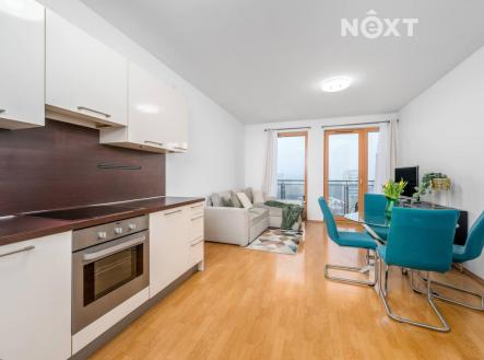 Pronájem bytu, 2+kk, 82 m²