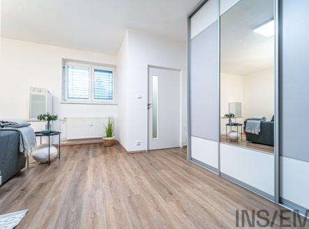 moderni-byt-1-1-s-parkovacim-stanim-41-d070f8.jpg | Pronájem bytu, 1+1, 43 m²