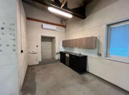 . | Pronájem - výrobní prostor, 266 m²
