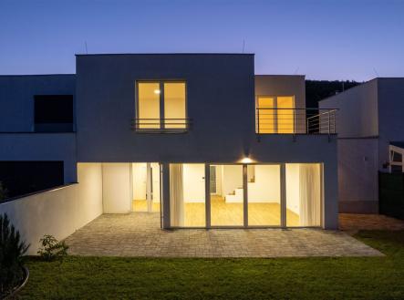 . | Prodej - dům/vila, 213 m²