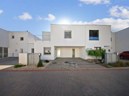 . | Prodej - dům/vila, 213 m²