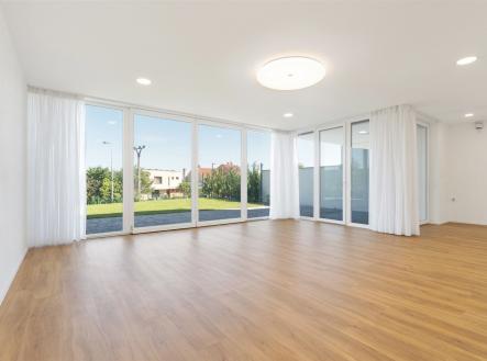 . | Prodej - dům/vila, 213 m²