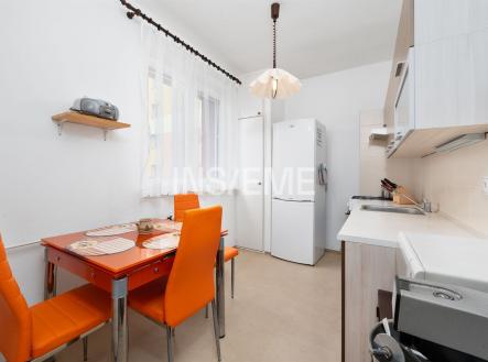 . | Pronájem bytu, 2+1, 56 m²