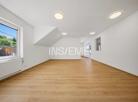 . | Pronájem bytu, 3+kk, 98 m²