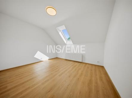. | Pronájem bytu, 3+kk, 98 m²