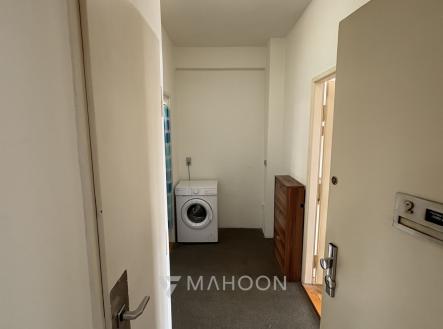 Pronájem bytu, 1+kk, 30 m² obrázek