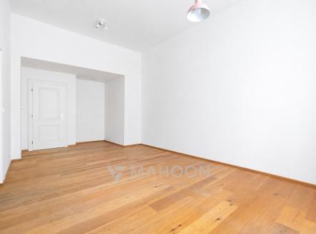 kuchyně:obývací část | Prodej bytu, 2+kk, 58 m²