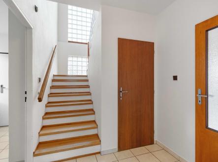 Chodba_3.jpg | Prodej - dům/vila, 180 m²